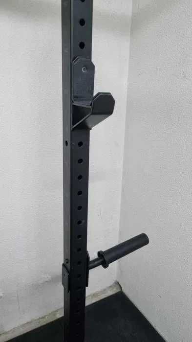 Power Rack (estrutura + máquina de cabos)