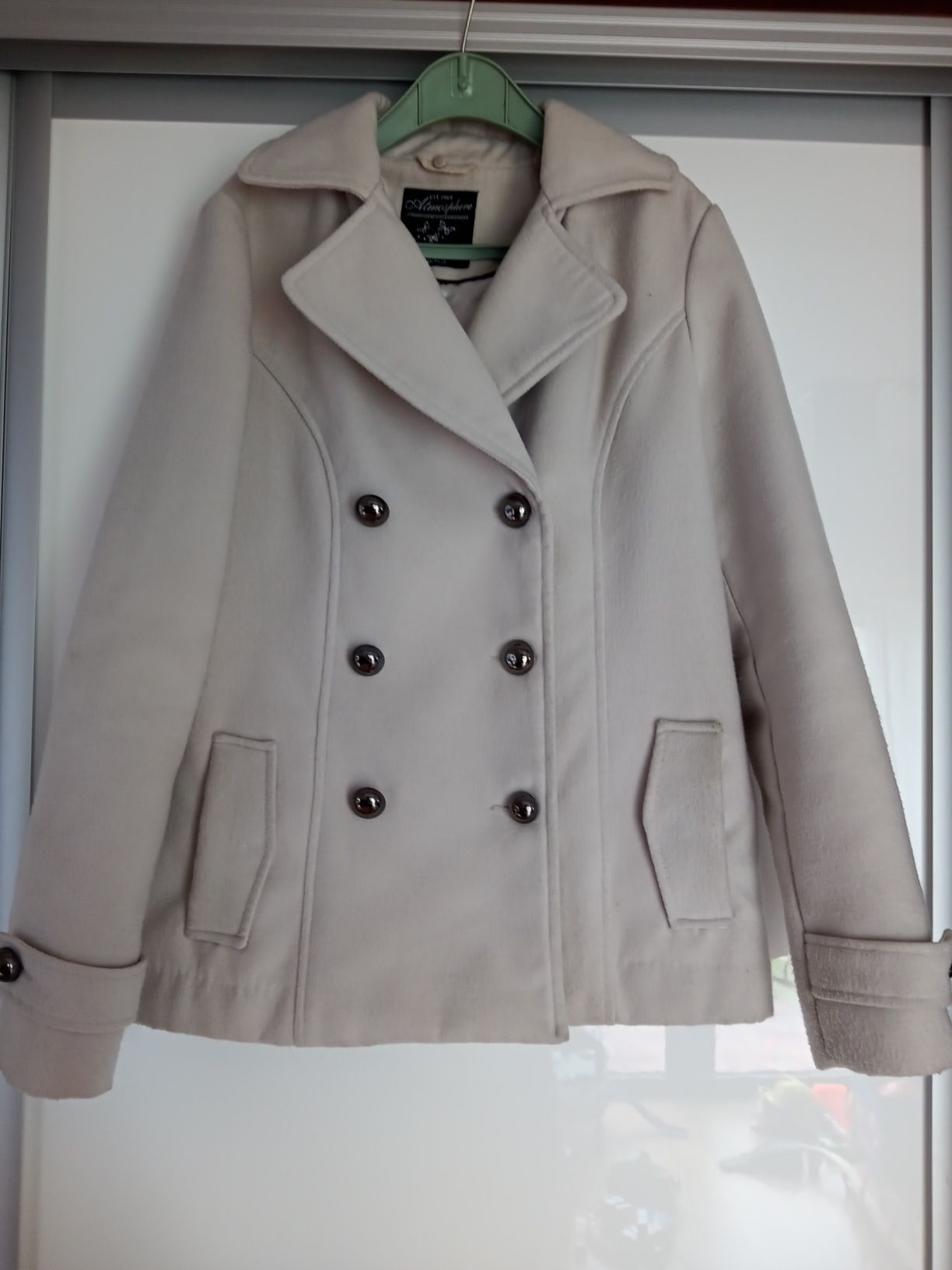 Krótki płaszcz/kurtka zimowa z flauszu r.36