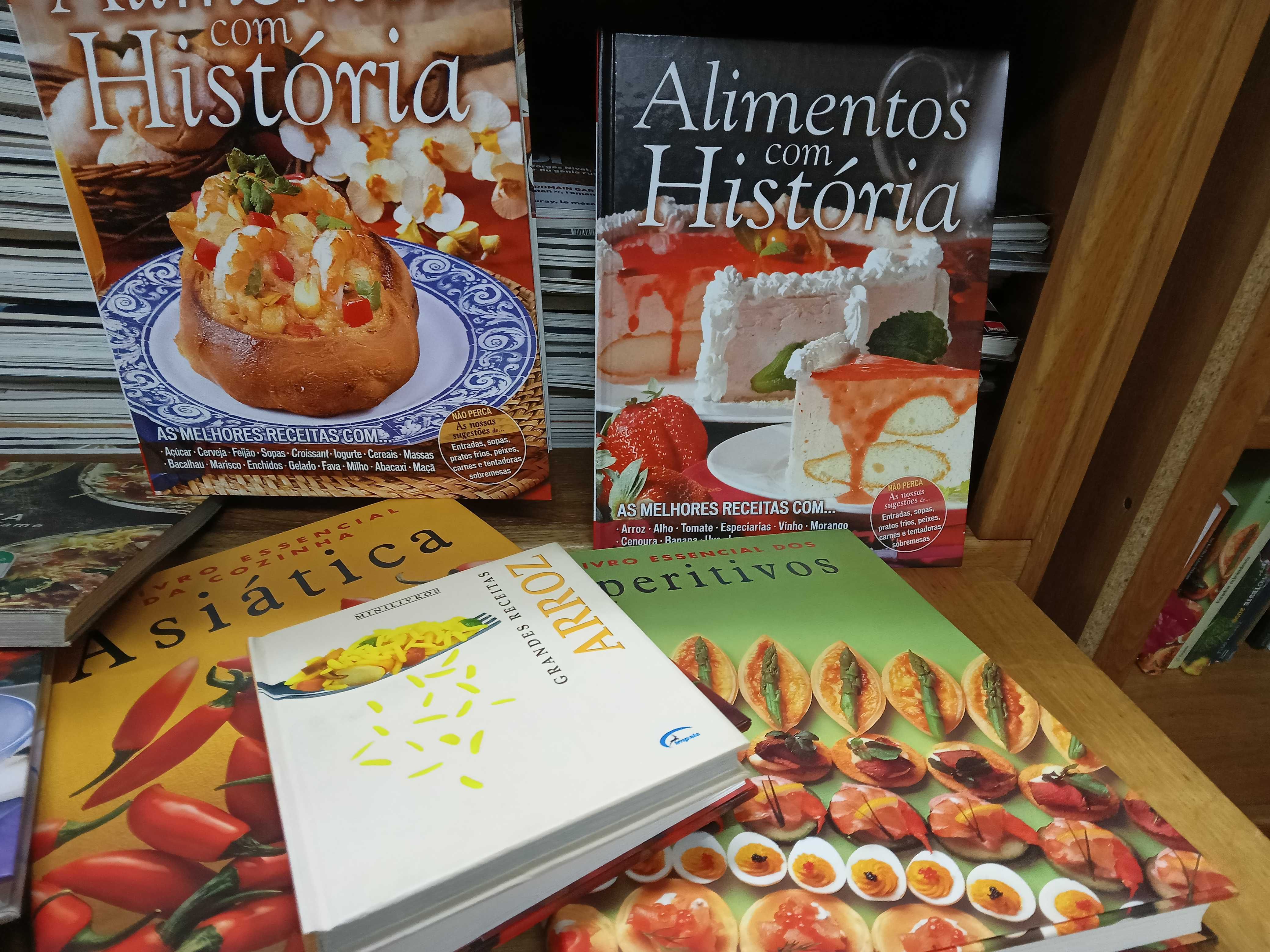 Acervo de cerca de 300 Livros de Culinária