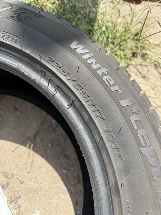 Продам зимнюю резину Hankook 225/55 R17