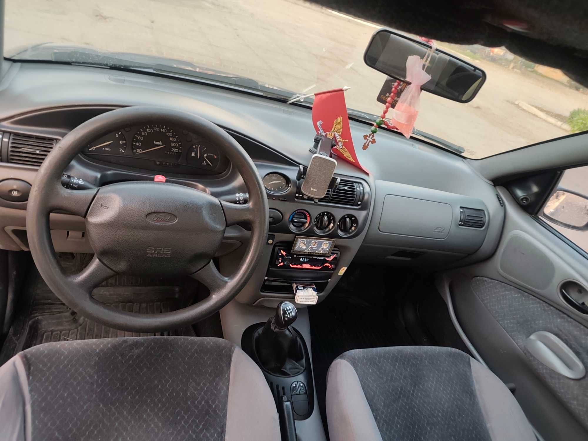 Продам авто Ford