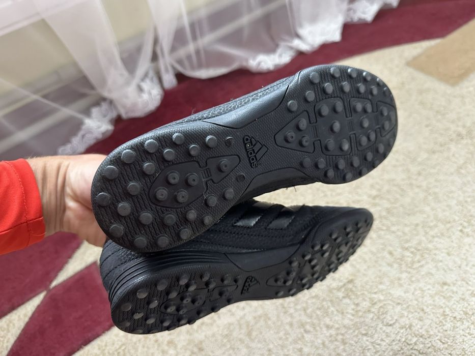 Кросівки дитячі адідас