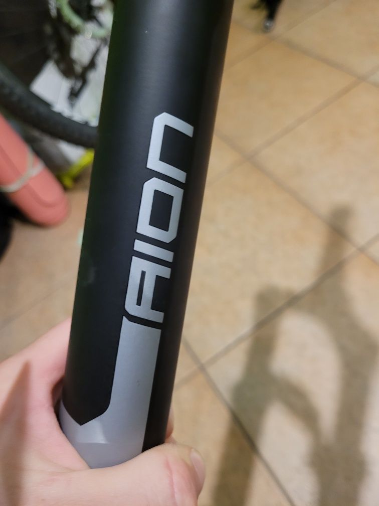 Amortyzator SR Suntour Aion 29er