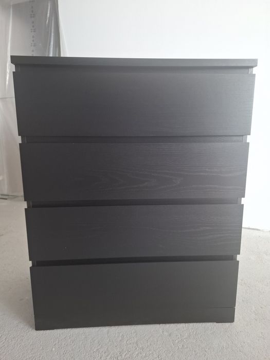 Cómoda de 4 gavetas