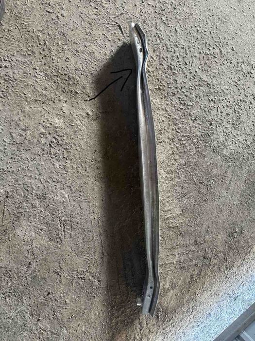 8r807113d підсюливач передній VAG під невелкий ремонт