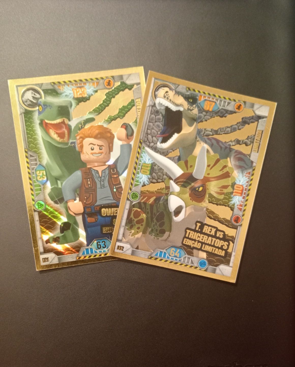 Álbum de cartas Lego Jurássic world