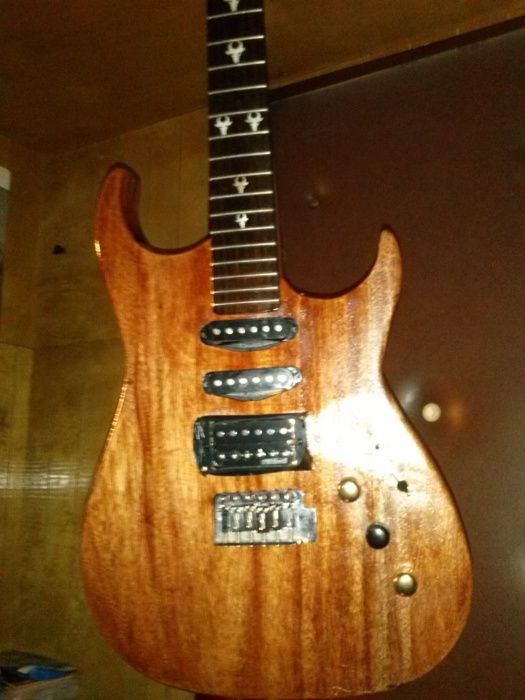 STRATOCASTER jedyny taki z wyjątkowego Mahoniu już od: 3599,99 pln!!