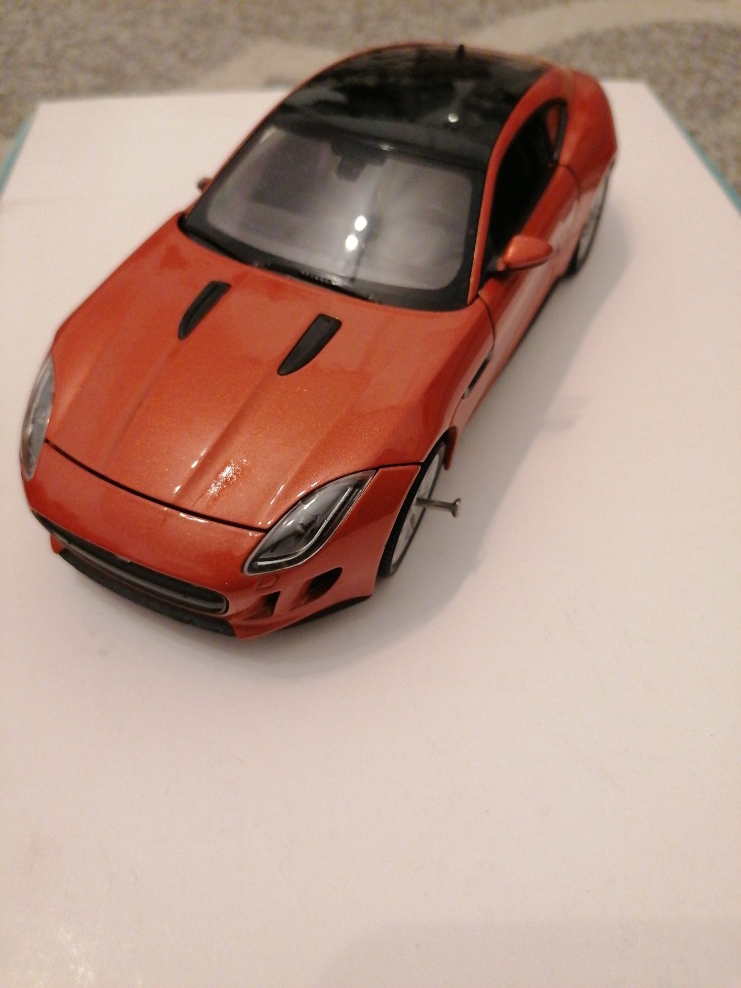 Model Jaguar Coupe 1/24 Welly