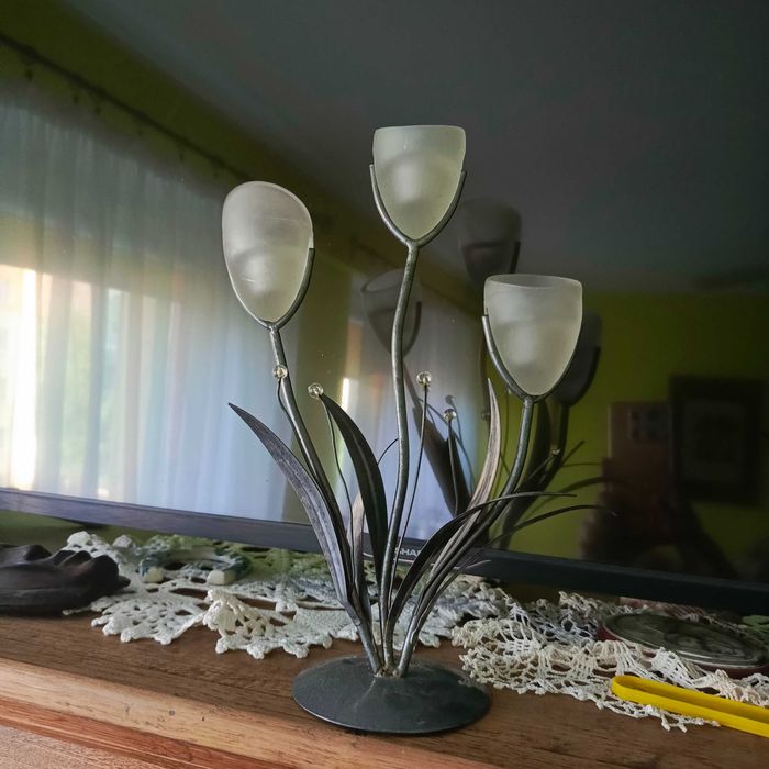 Świecznik  tulipan