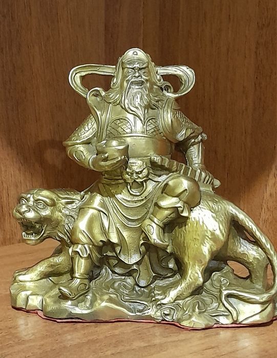 Продам фігурку Бога Багатства Цайшень, латунь.