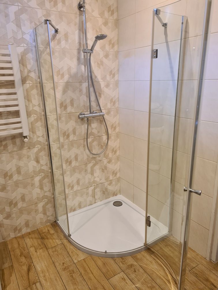 Kabina prysznicowa 90cm +niski brodzik