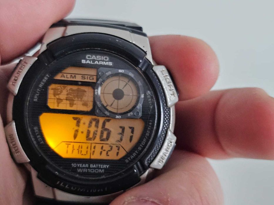 Casio AE-1000W zegarek męski sportowy elektroniczny