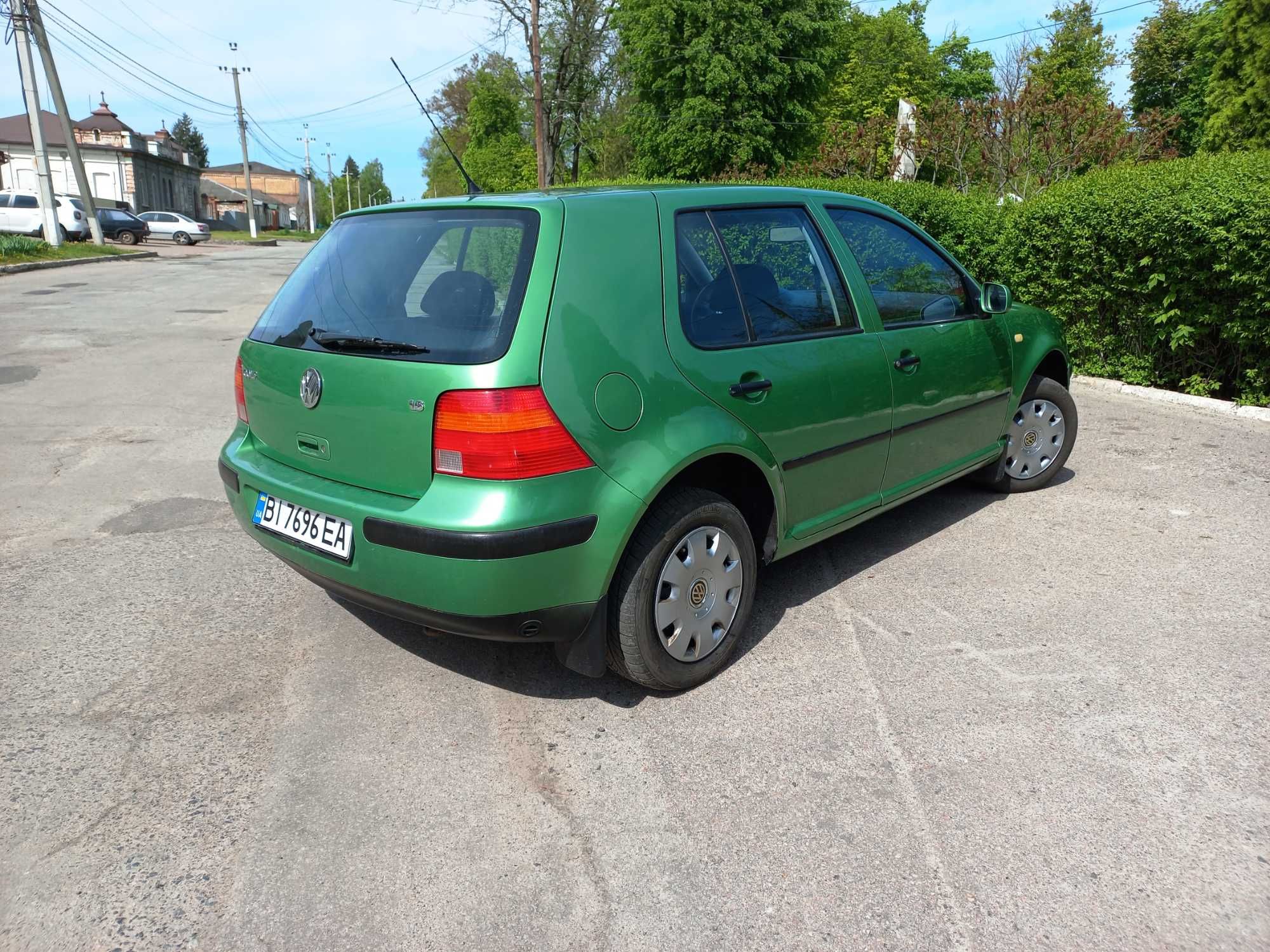 Volkswagen Golf 4 у доброму стані