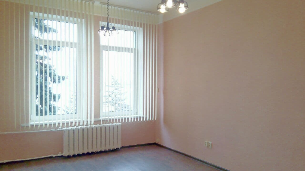 Продам офісні приміщення у центрі Дніпра.