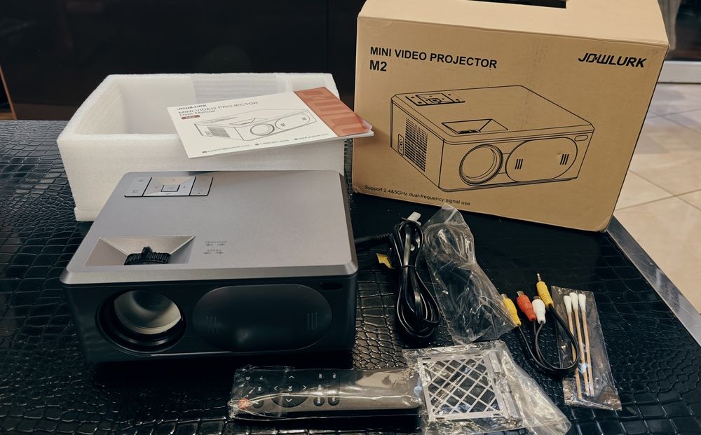 Проектор Jowlurk M2 1080p 15000L