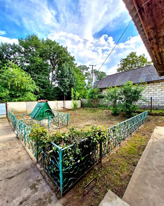 Продам будинок с.Зелене Чортківський (Борщівський) р-н, Тернопіл. обл.