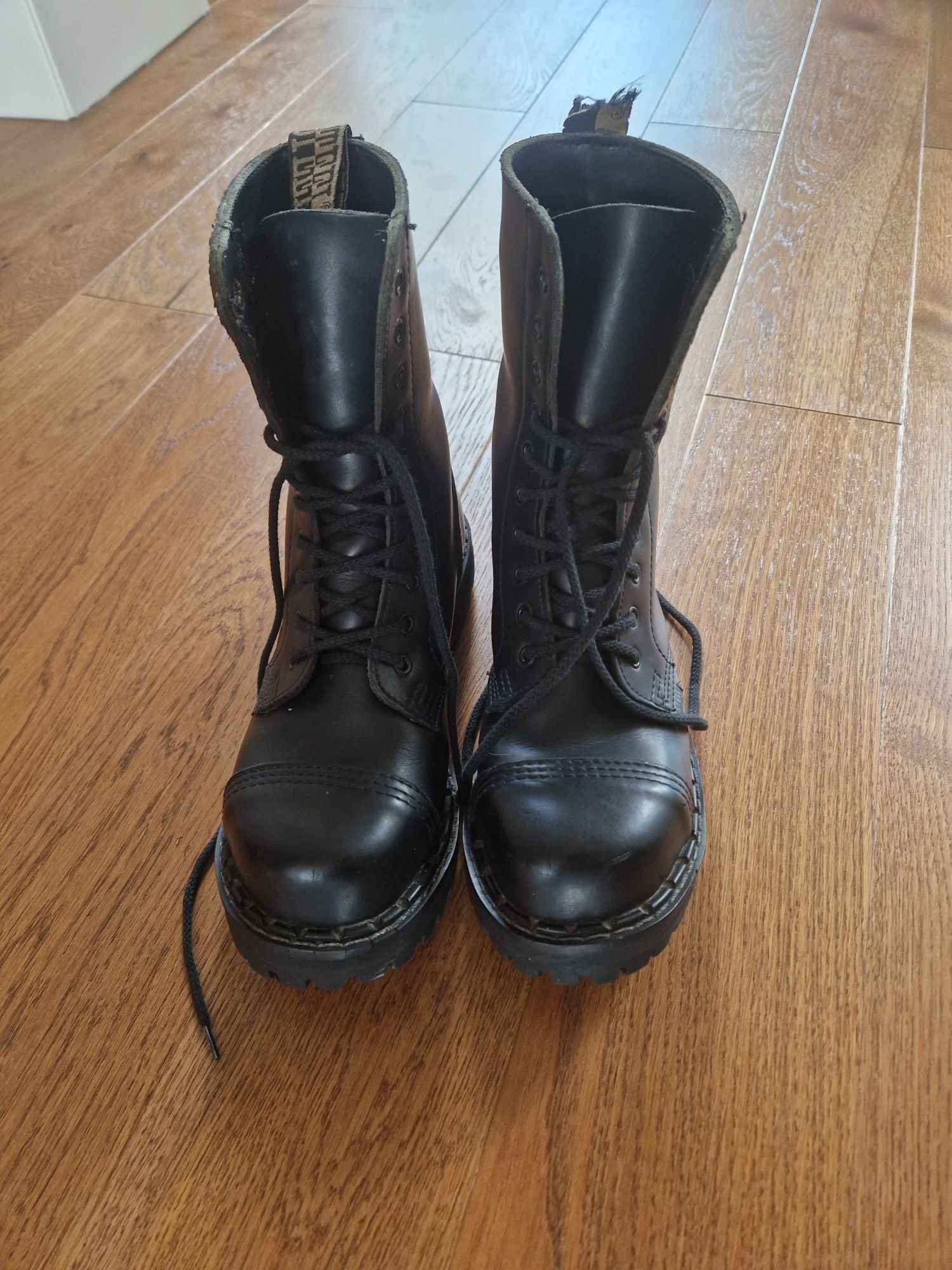 Buty glany czarne