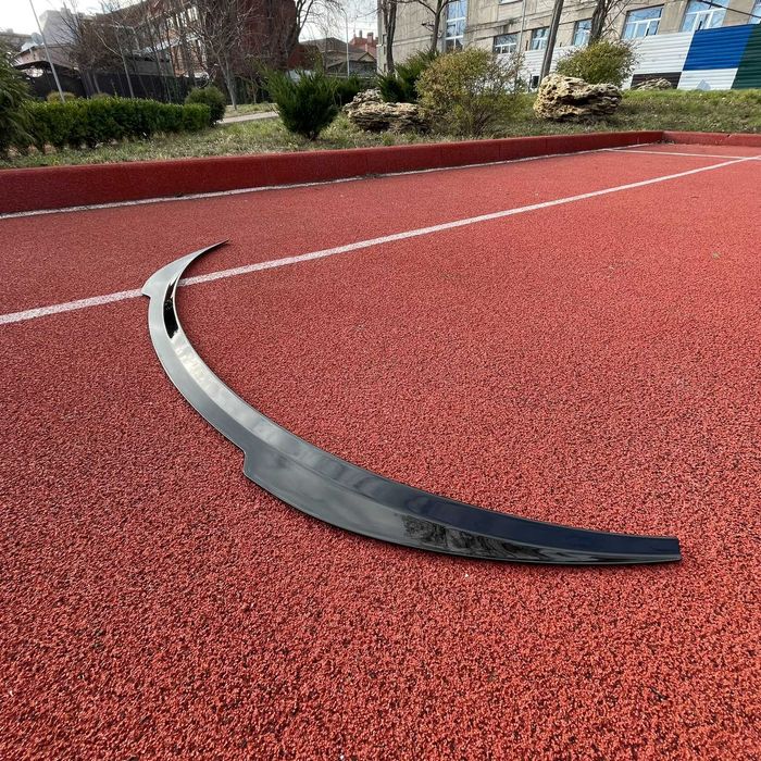 Спойлер Tesla Model 3 накладка багажника сплиттер диффузор сплітер