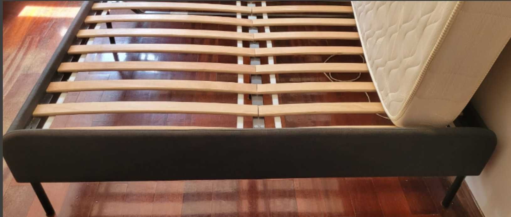 Cama de Casal com colchão, oferta guarda roupa e cômoda