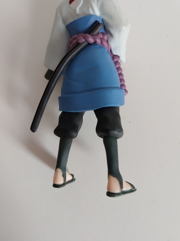 Figura de Ação Sasuke Uchiha (Naruto Shippuden)