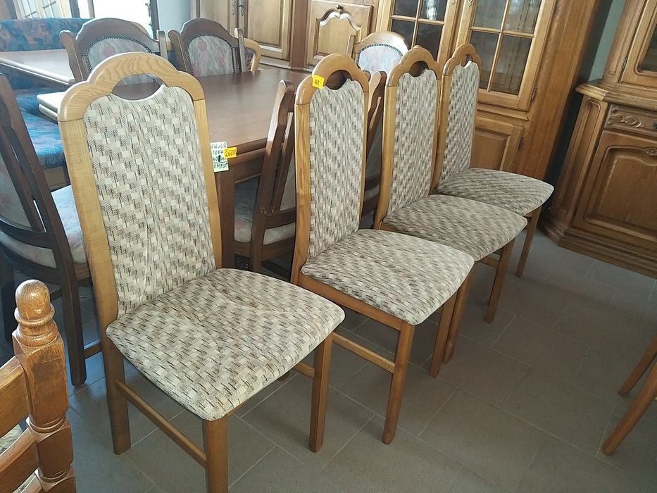 Krzesła 4 szt. drewno materiał bardzo lekkie stan bdb+ cena za szt.