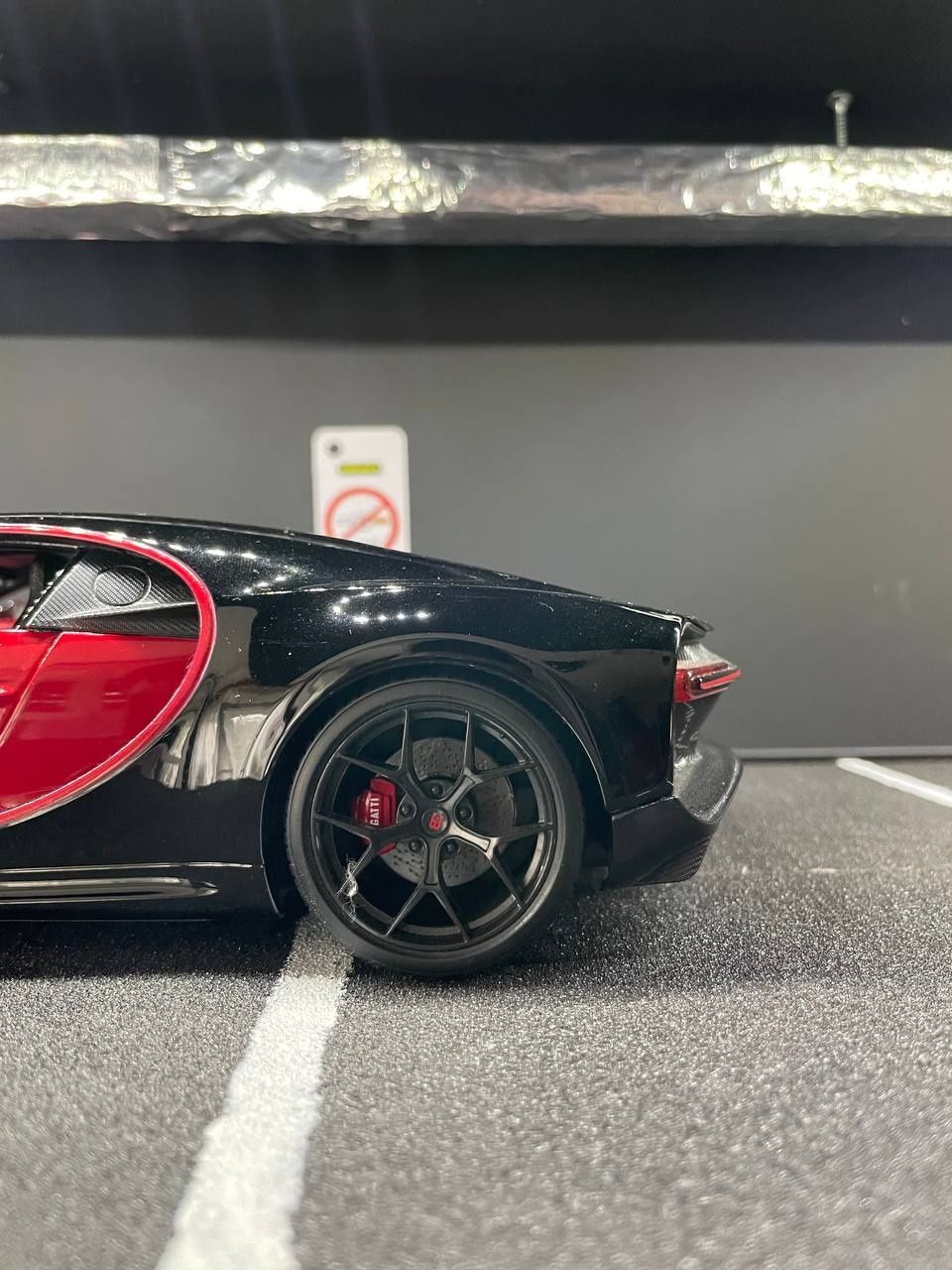 Модель Bugatti Chiron Bburago 1:18