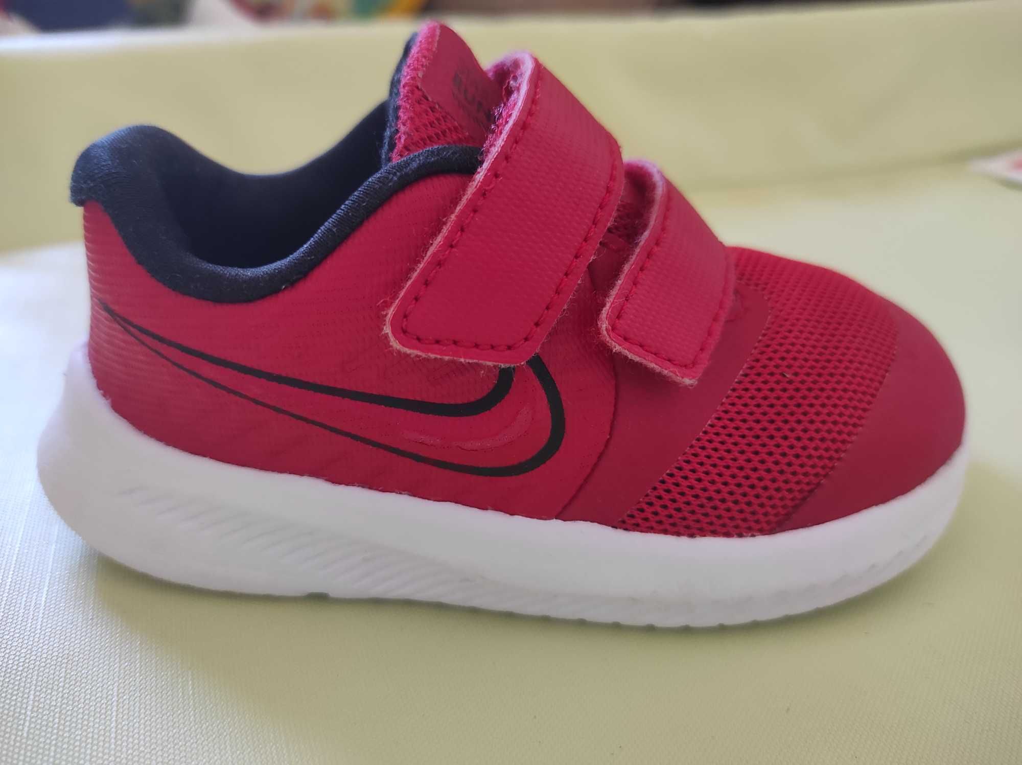 Ténis Nike bebé menino N. 22