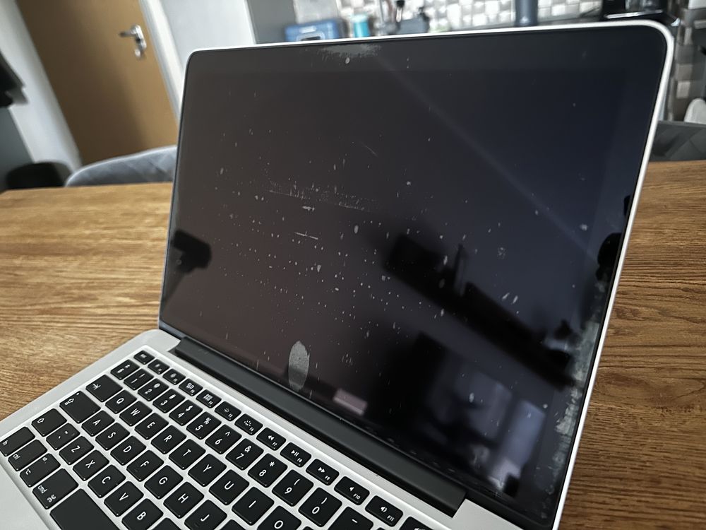 MacBook Pro 13” Retina early 2015 (A1502) 256 SSD 8 GB RAM Intel i5