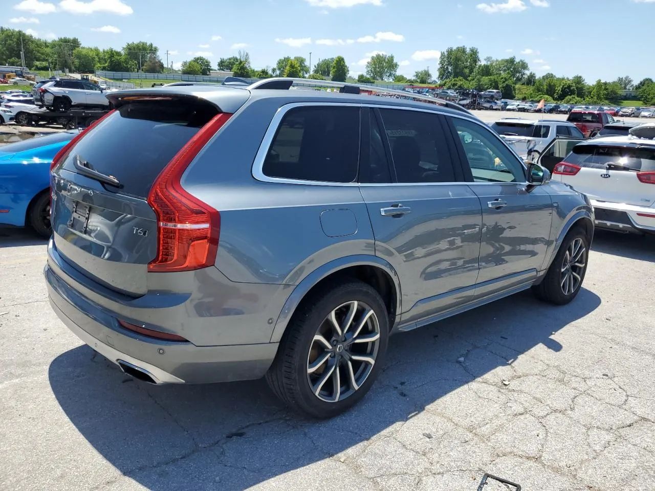 Volvo XC 90 Auto z USA z dostawą pod dom, w drodze do Polski