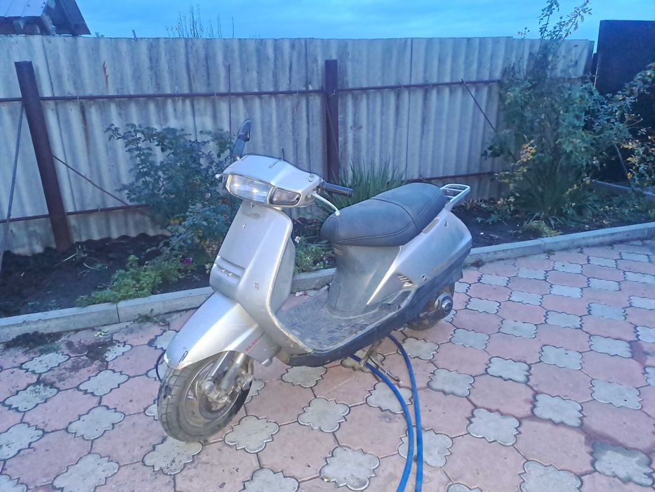 Продам скутер honda lead 90