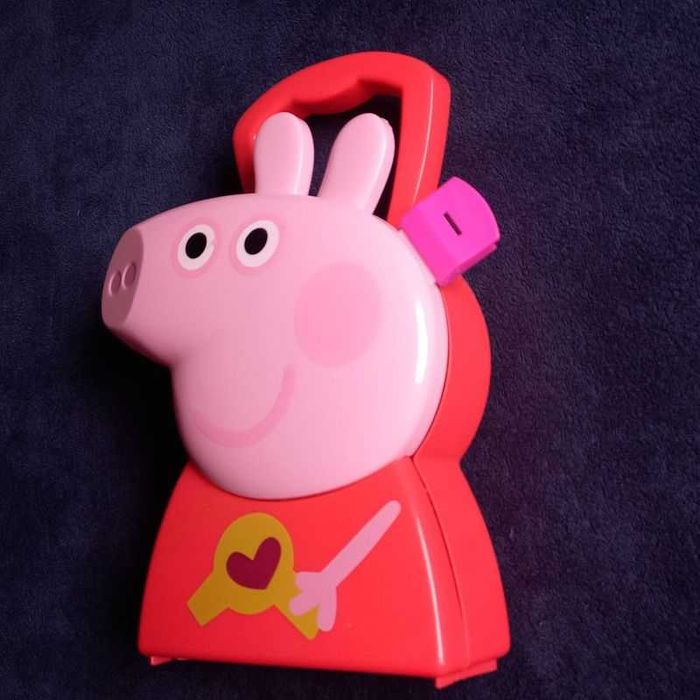 Świnka Peppa. Walizeczka fryzjerska z akcesoriami.