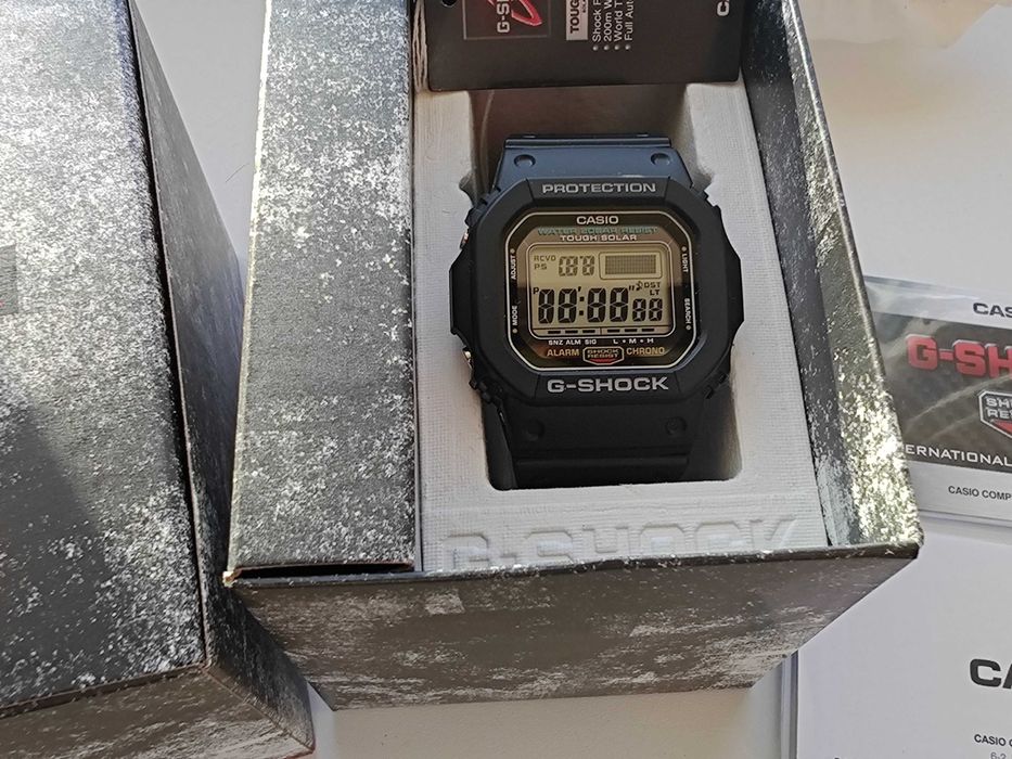 Годинник Casio G-Shock G-5600UE-1
