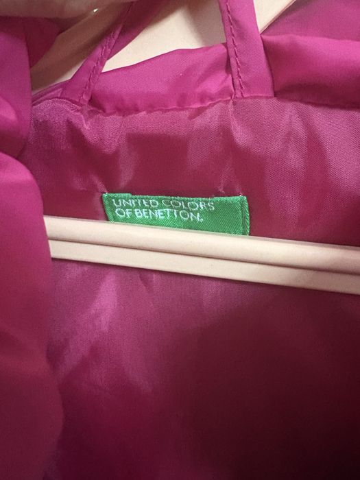 Продам куртку Benetton