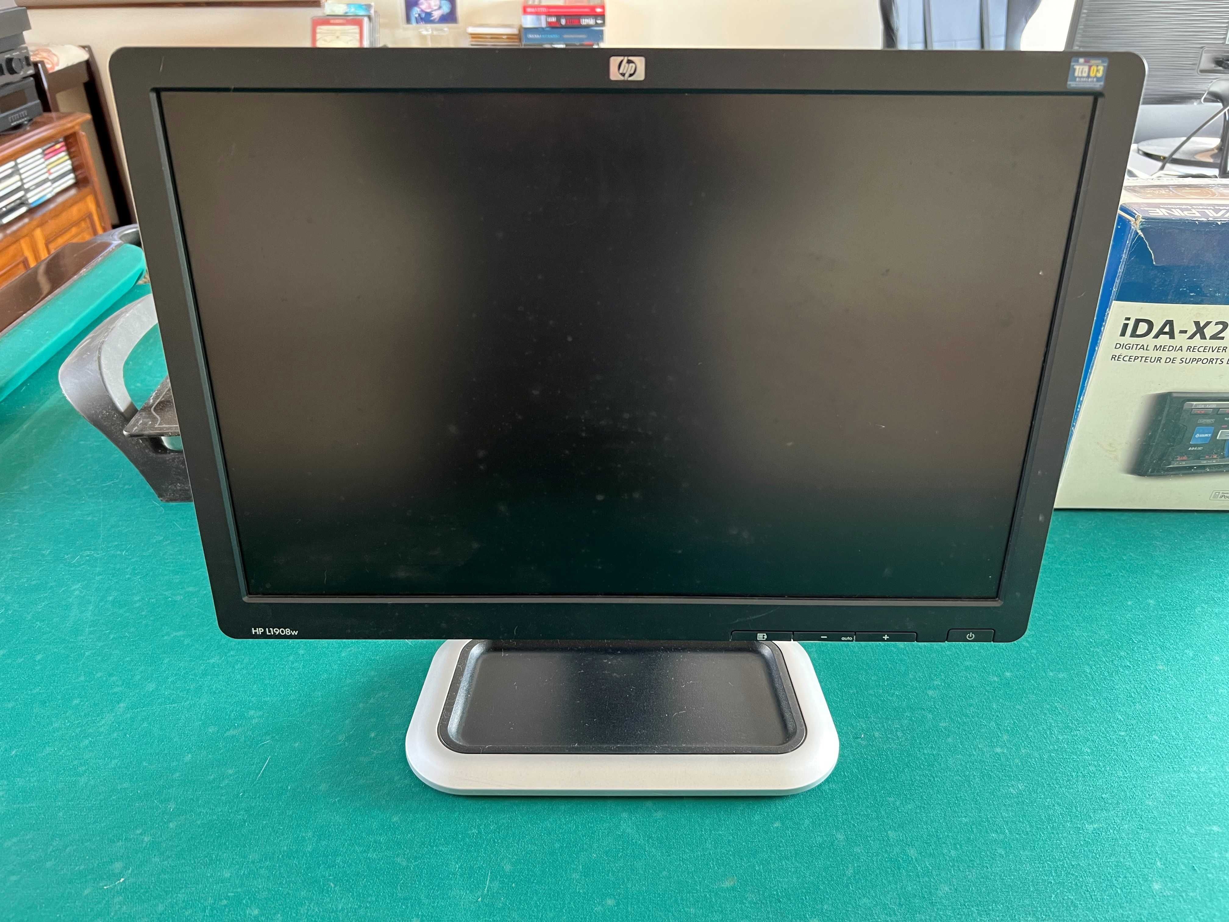 Monitor HP LCD 19" + cabos