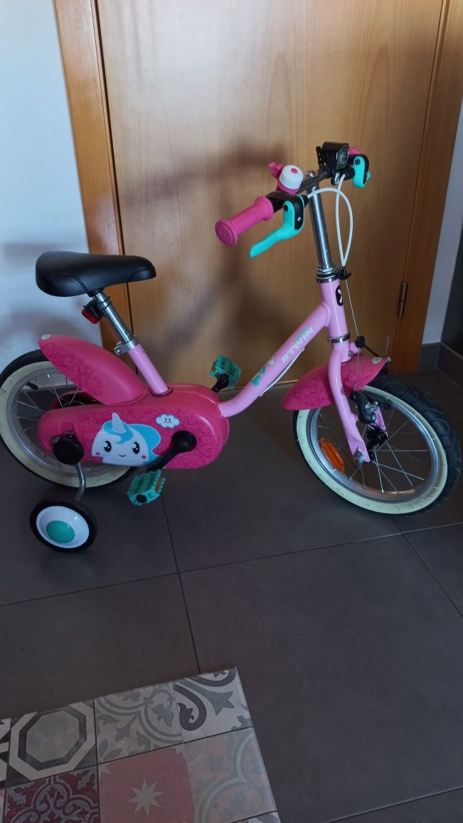 Bicicleta unicórnio rosa