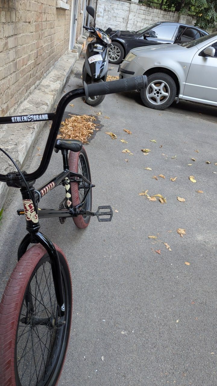 Велосипед BMX 20" Stolen CASINO 20.25" 2021 BLACK & BLOOD RED