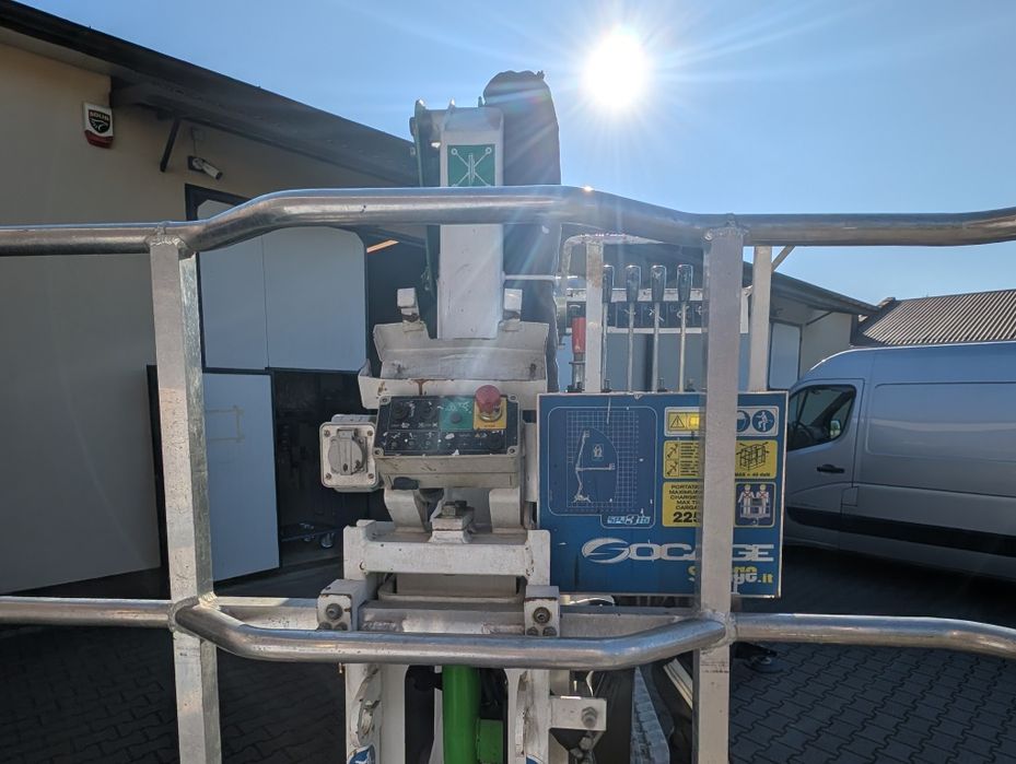 Wynajem podnośnika na gąsienicach pająk 15m z operatorem lub bez