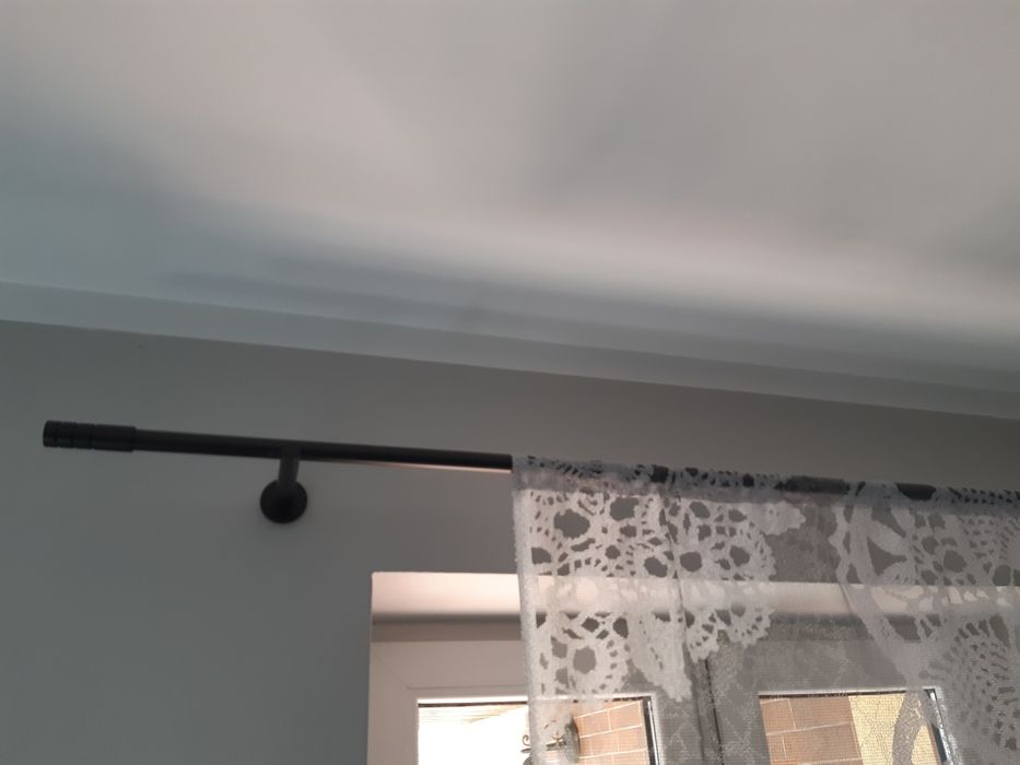 Pojedyńczy karnisz z zakończeniem ok 170cm, 280cm, podwójny ok 290cm