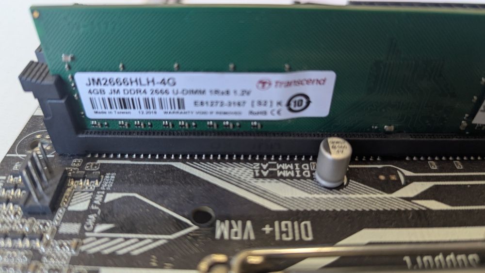 Материнка Asus з процом і оперативкою
