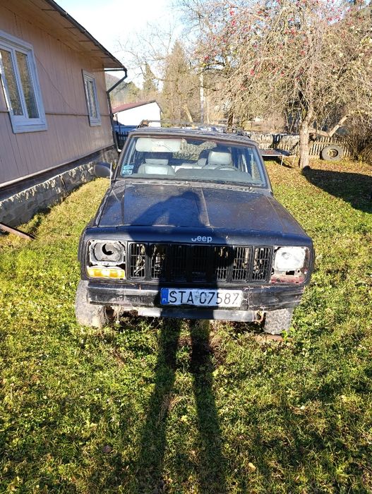 Продаються два джипи