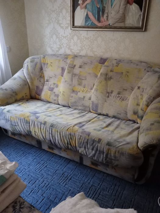 Продам диван-ліжко розкладне з кріслом