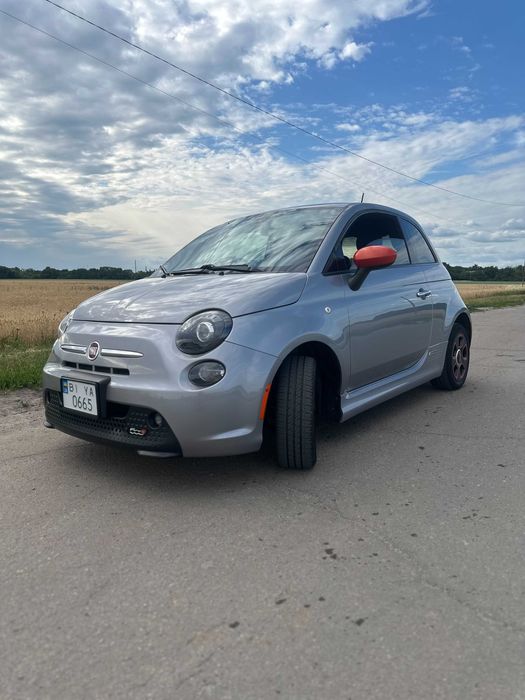 Продам Fiat 500e 2016
