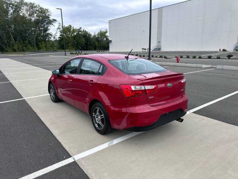 2016 Kia Rio EX Automat