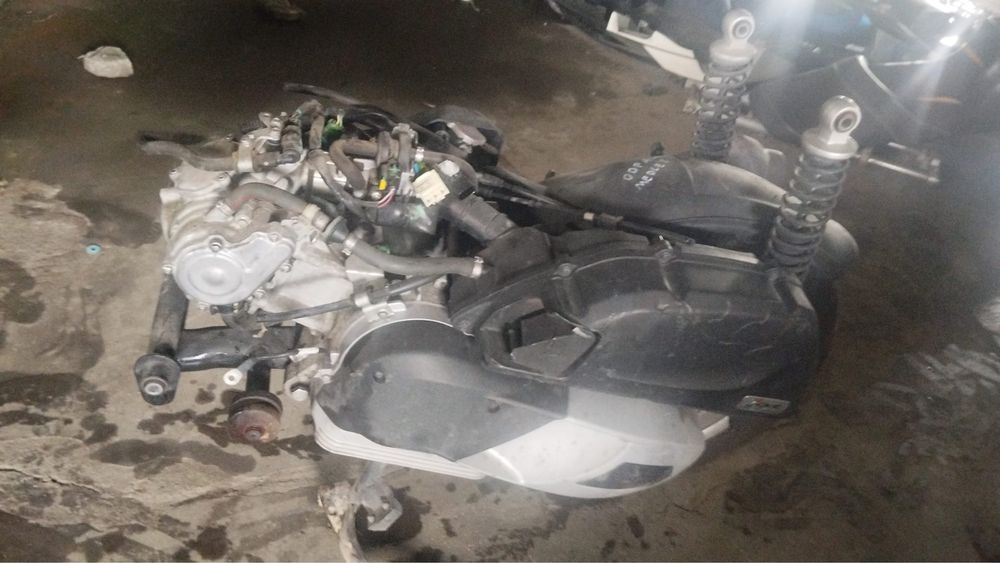 Kompletny silnik Piaggio Medley 125