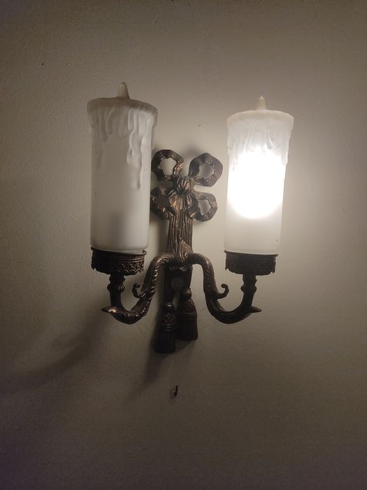 Várias Luminárias antiga de teto e parede