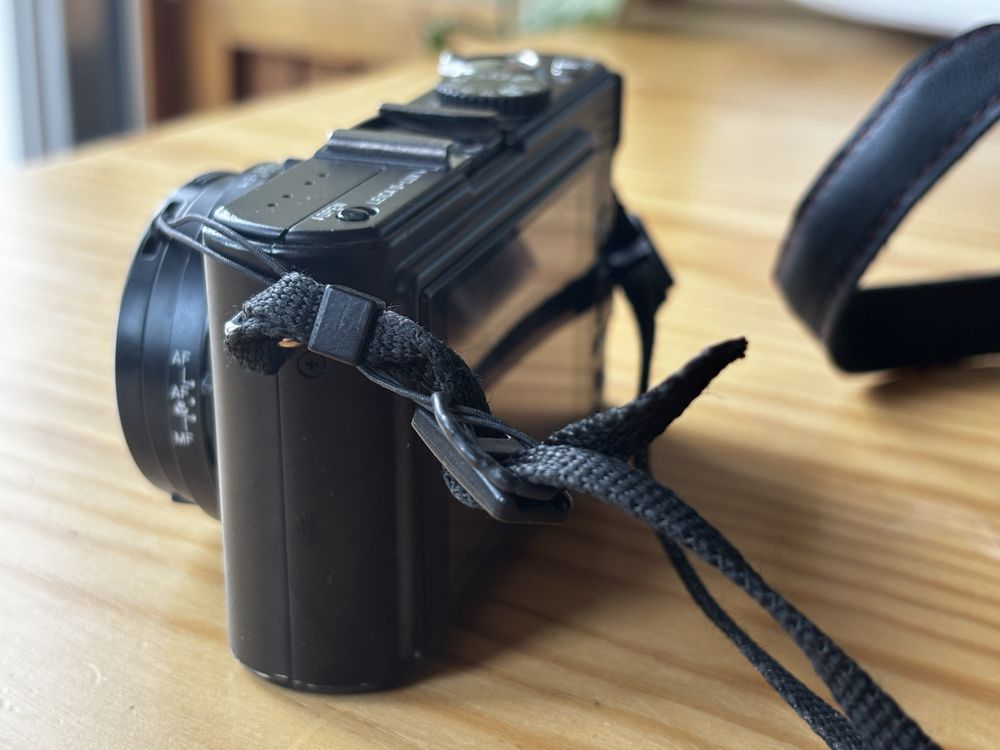 LEICA D-LUX 4 com 3 baterias