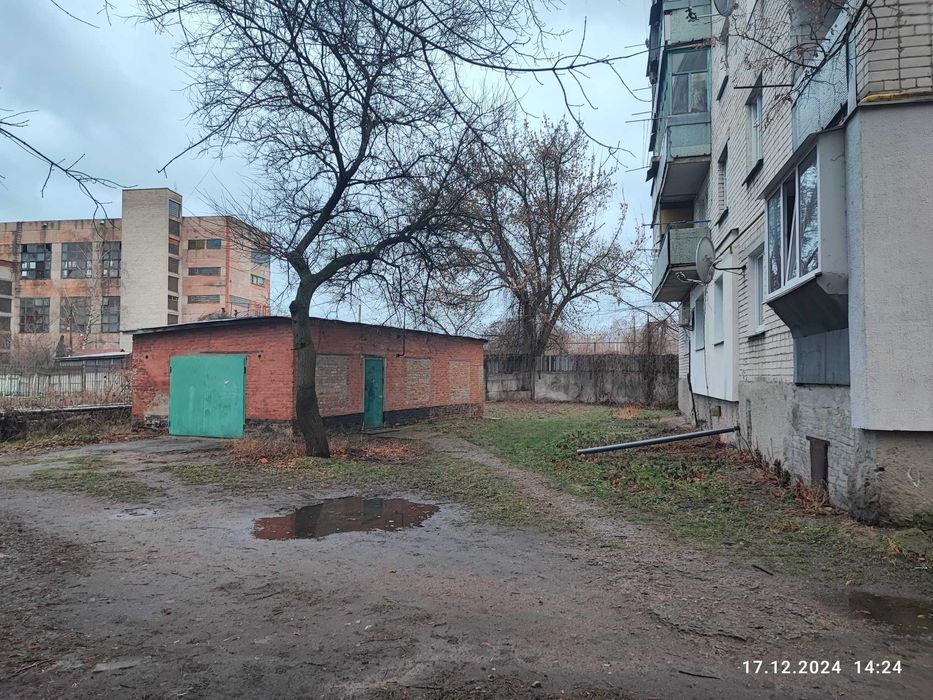 Здається в оренду цегляний гараж. Можливий продаж.