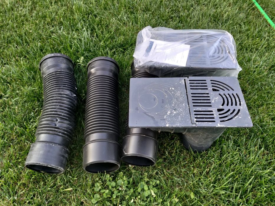 Zestaw rynny spustowe kwadratowe Galeco Stal2 Stal 2. Rynna, osadnik