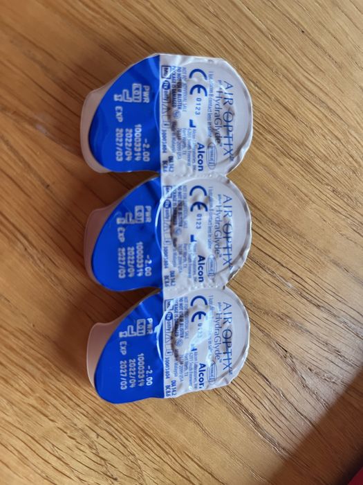 Soczewki miesieczne air optix hydraglyde