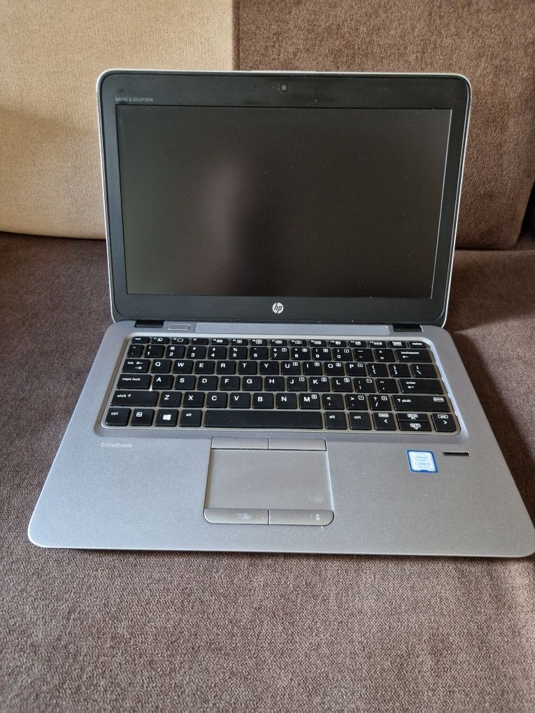 Laptop HP EliteBook 820 G4 - 12,5" FHD, i5-7300u, 8/128 GB